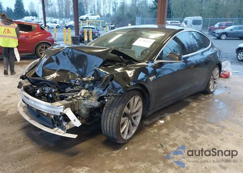 2018 Tesla Model 3 Long Range/Performance из США, поврежденный, VIN 5YJ3E1EB5JF081806